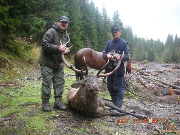 avps-lr-hunters-la_vanatoare-21